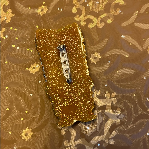 Tiki Brooch - Picture 2 of 2